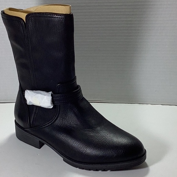 Naturalizer Woman’s Gloriah Black Smooth Boots - Picture 2 of 6